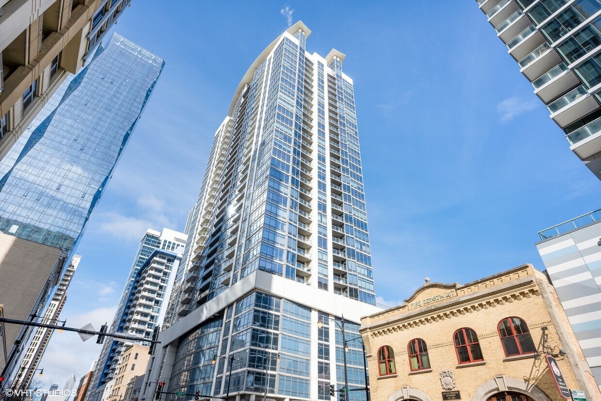 Foto principal - 100 E 14th St