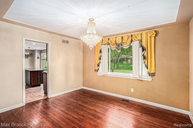 Foto del edificio - 5622 Powder Horn Dr