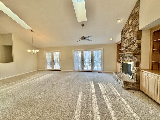 Foto del edificio - 144 Gigi Ln