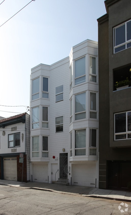 Building Photo - 62 Sheridan St