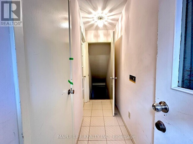 Photo du bâtiment - 37 Pinemeadow Blvd