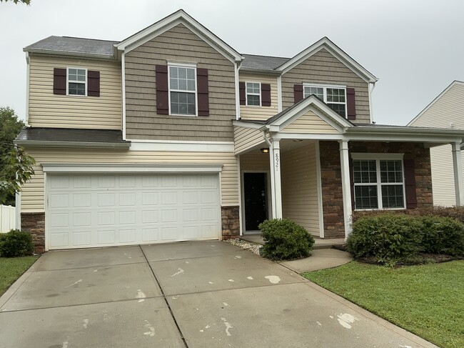 Building Photo - 8921 Gray Willow Rd
