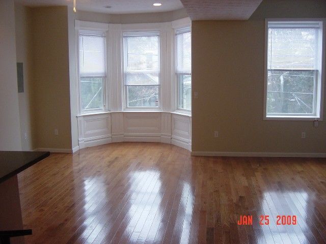 Living Room - 631 S Negley Ave