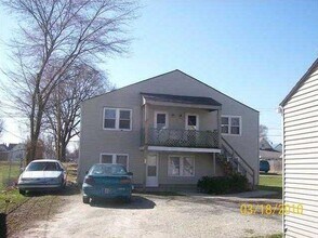 Building Photo - 517 W 2nd St