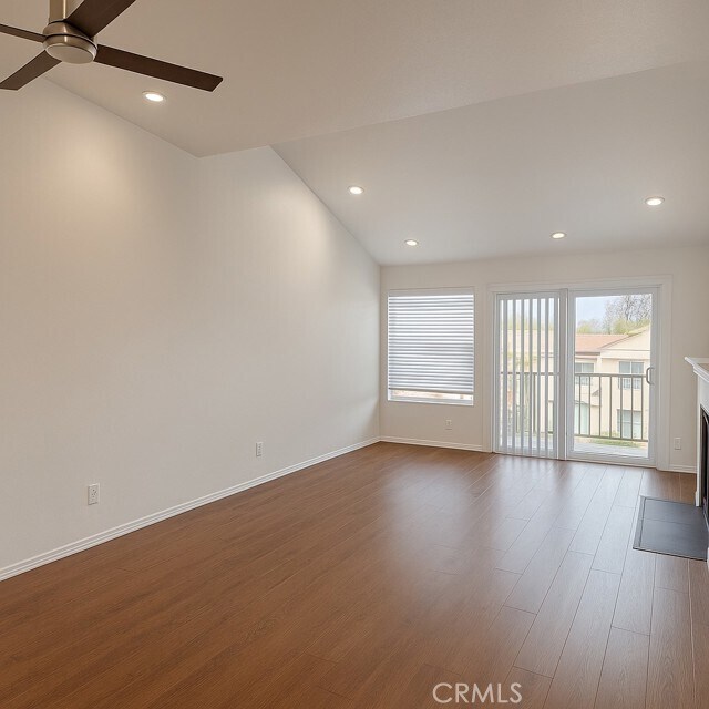 Building Photo - 30902 Club House Dr