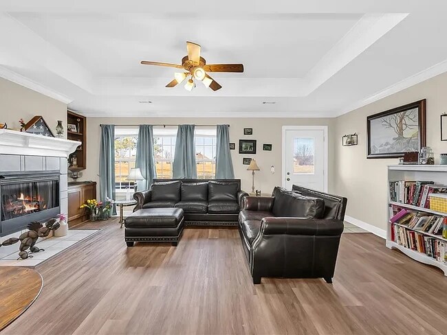 Building Photo - 11058 Rose Ct