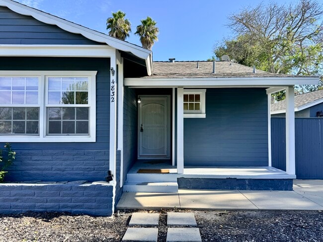 Building Photo - 4832 Maureen Ln