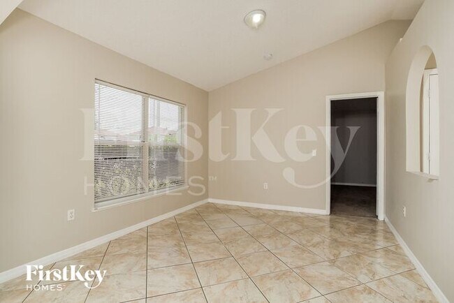 Building Photo - 626 Elbridge Dr