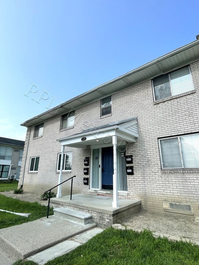 Building Photo - 22148 Dante St