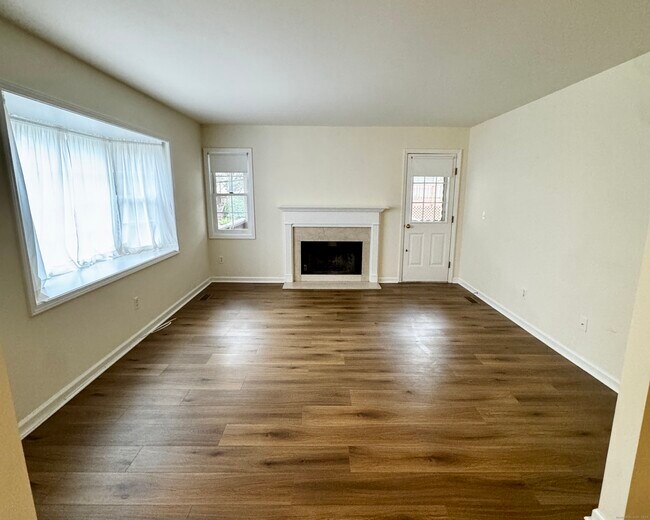 Foto del edificio - 1118 Foxboro Dr