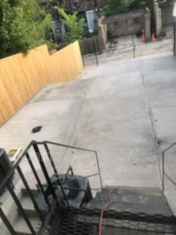 Foto del edificio - 3506 Woodbrook Ave