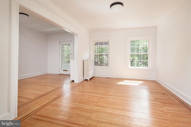 Building Photo - 3212 Guilford Ave