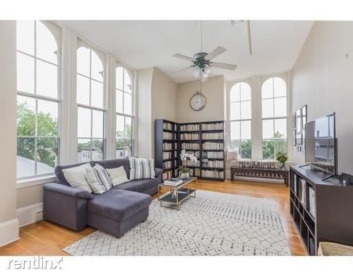 2 br, 2 bath - 1 Broad St Apt 11 - 2 br, 2 bath  - 1 Broad St Apt 11