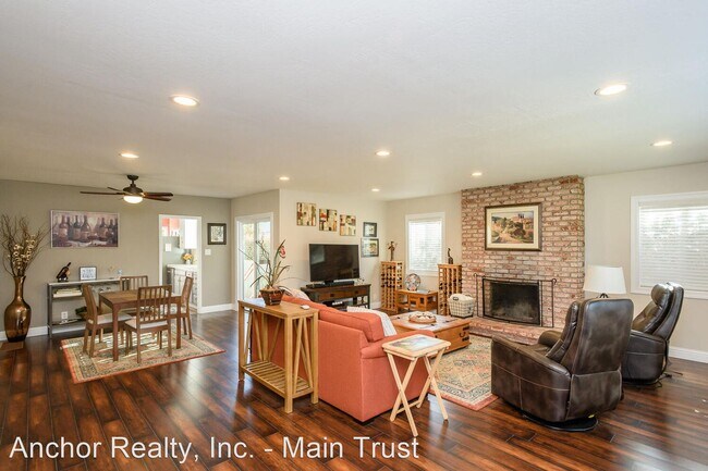 Building Photo - 2 br, 1 bath House - 212 Channing