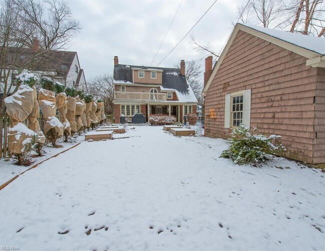 Building Photo - 17823 Fernway Rd