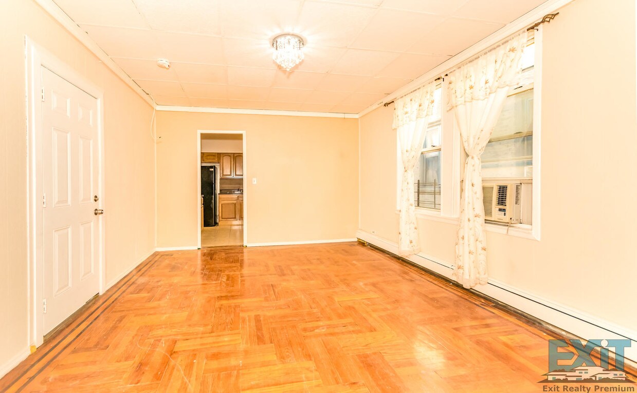 861 Kinsella St, Bronx, NY 10462 Townhome Rentals in Bronx NY