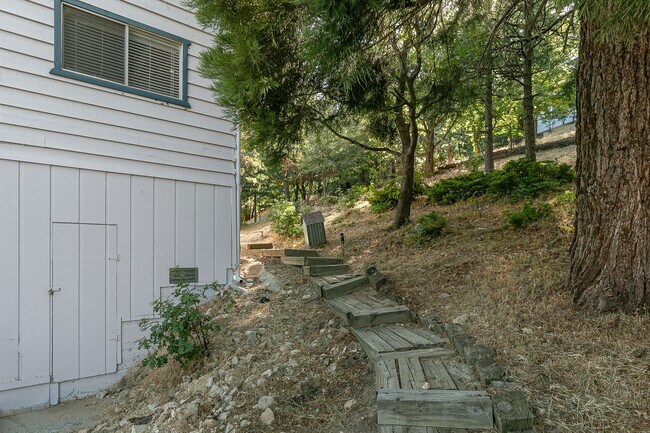 Building Photo - 27964 N Bay Rd