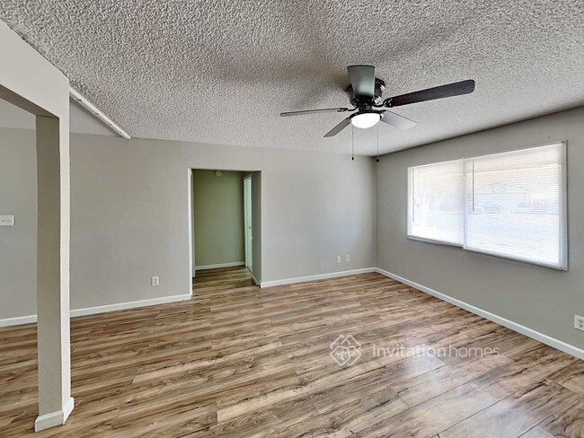 Building Photo - 8114 W Hazelwood St