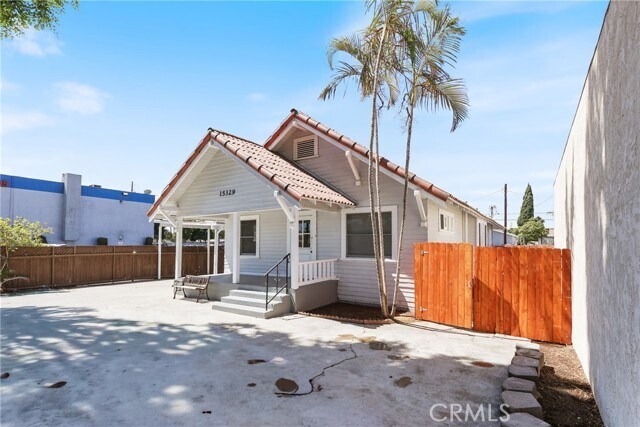 Building Photo - 15329 Paramount Blvd