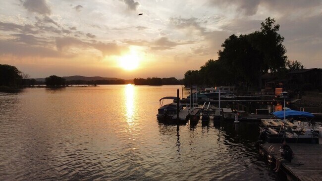 Sunset over the Mississippi River looking north - 2630 7th St S