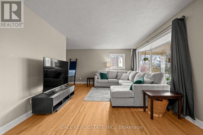 Photo du bâtiment - 925 Ward St