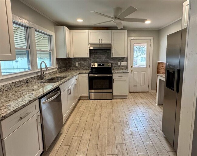 Foto del edificio - 649 Valley Brook Rd