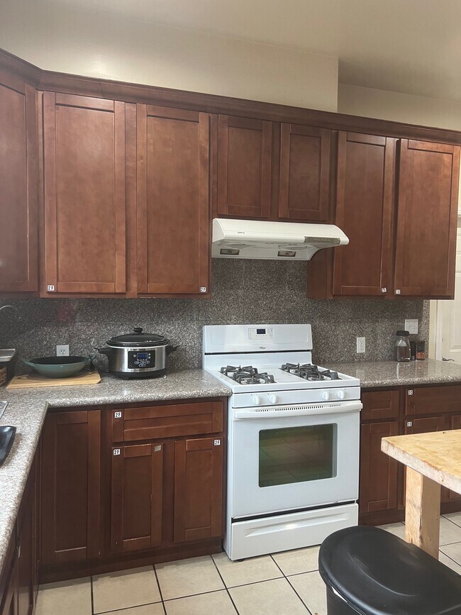 Photo - 22 S 11th St House