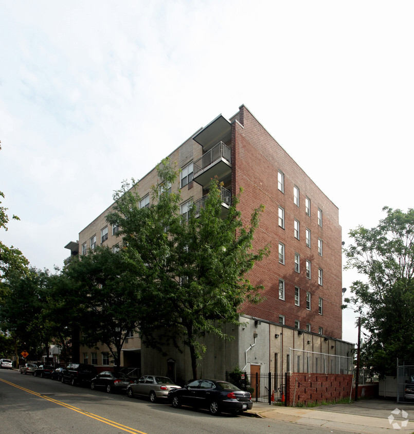 Foto principal - 112-25 167th St