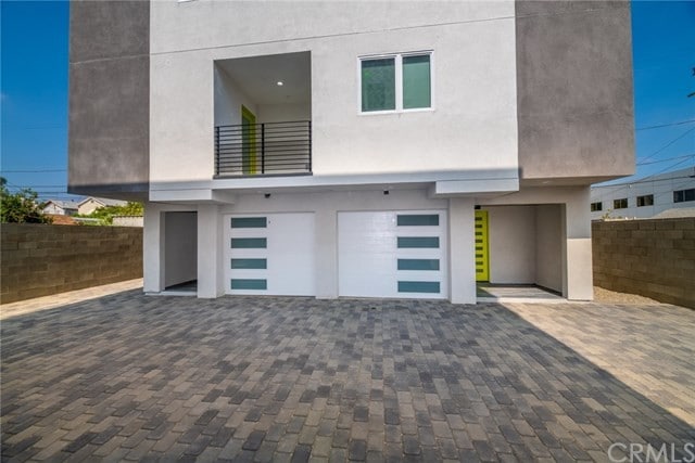 Foto del edificio - 1118 N Heliotrope Dr