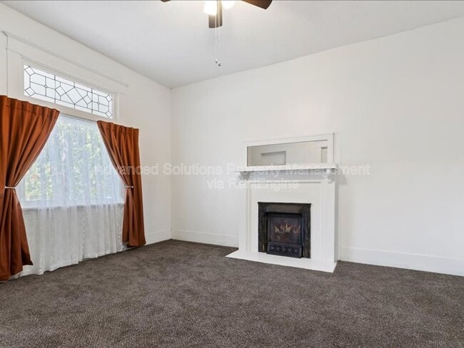 Building Photo - 821 S 700 E