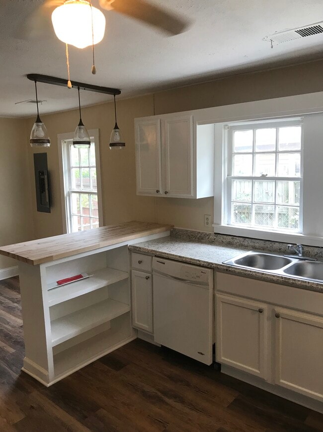 Cocina - 214 Mara St