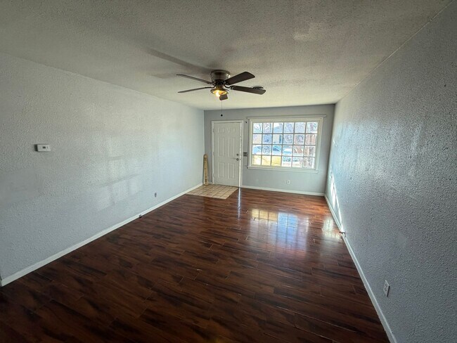 Foto del edificio - 1902 23rd St