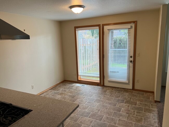 Foto del edificio - 20456 SW Midline Street