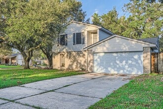 Building Photo - 401 Summer Pl Ct