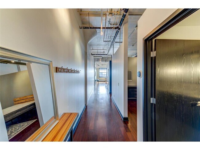 Building Photo - 730 NE Stinson Blvd