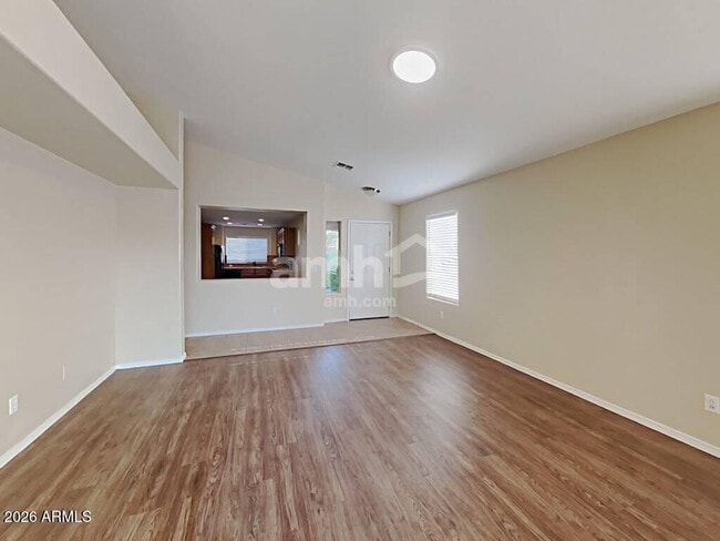 Building Photo - 3614 W Vineyard Rd