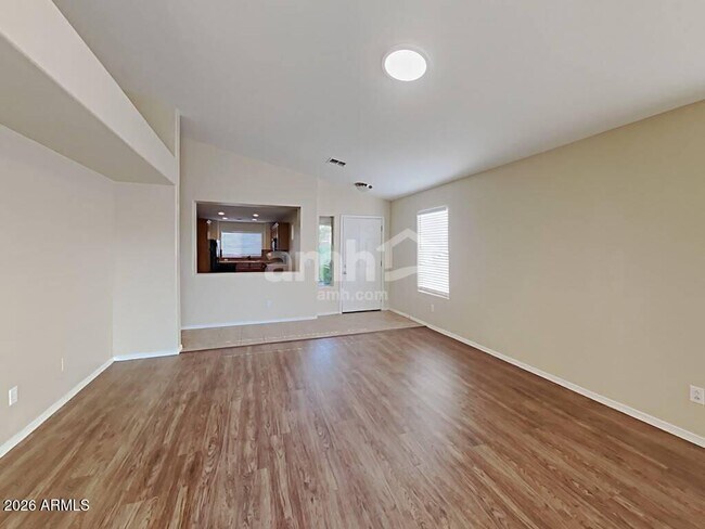 Foto del edificio - 3614 W Vineyard Rd