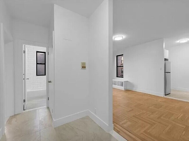 Foto del edificio - Fully Renovated 1Bedroom 1Bathroom