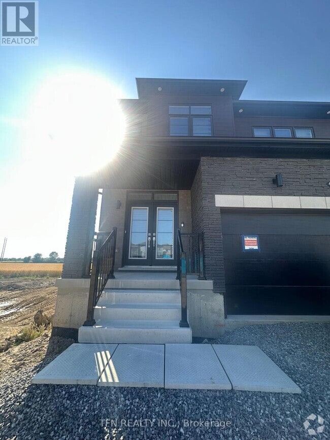 Building Photo - 179 VELVET Way