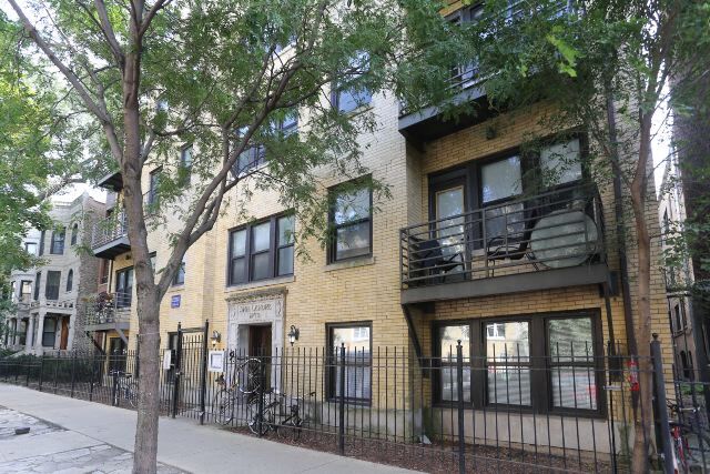 Building Photo - 909 W Dakin