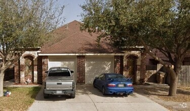 Building Photo - 612 Jade St