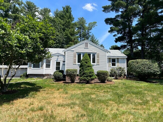 Foto del edificio - 30 New Foster Ave