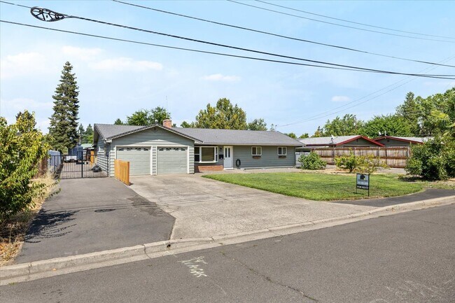 Building Photo - 1461 Johnson St