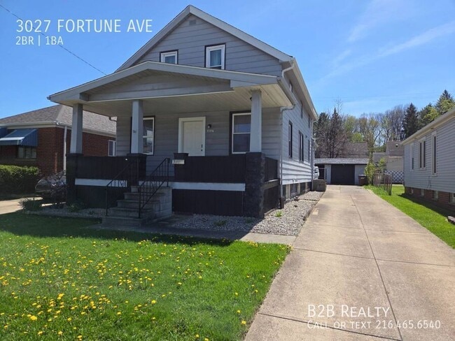 Building Photo - 3027 Fortune Ave
