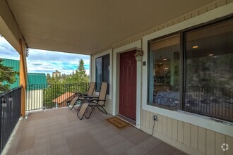 Building Photo - 495 Tramway Dr