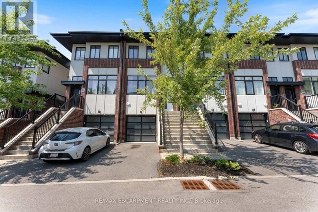 Building Photo - 17 Mulhollard Ln