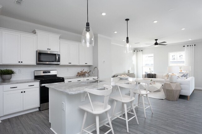 Kitchen - 313 Annabelle Blue Dr