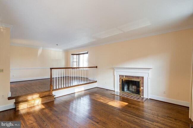 Foto del edificio - 7348 Lewinsville Square Pl