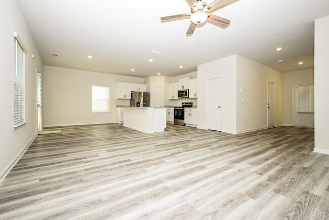 Building Photo - 295 Limestone Cir