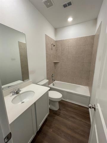 Foto del edificio - 3700 Milkweed Rd